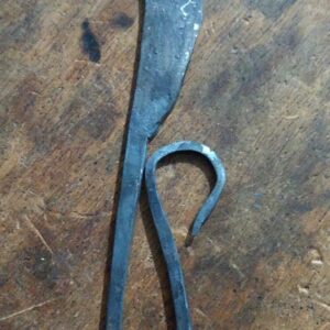 Cuchillo medieval simple